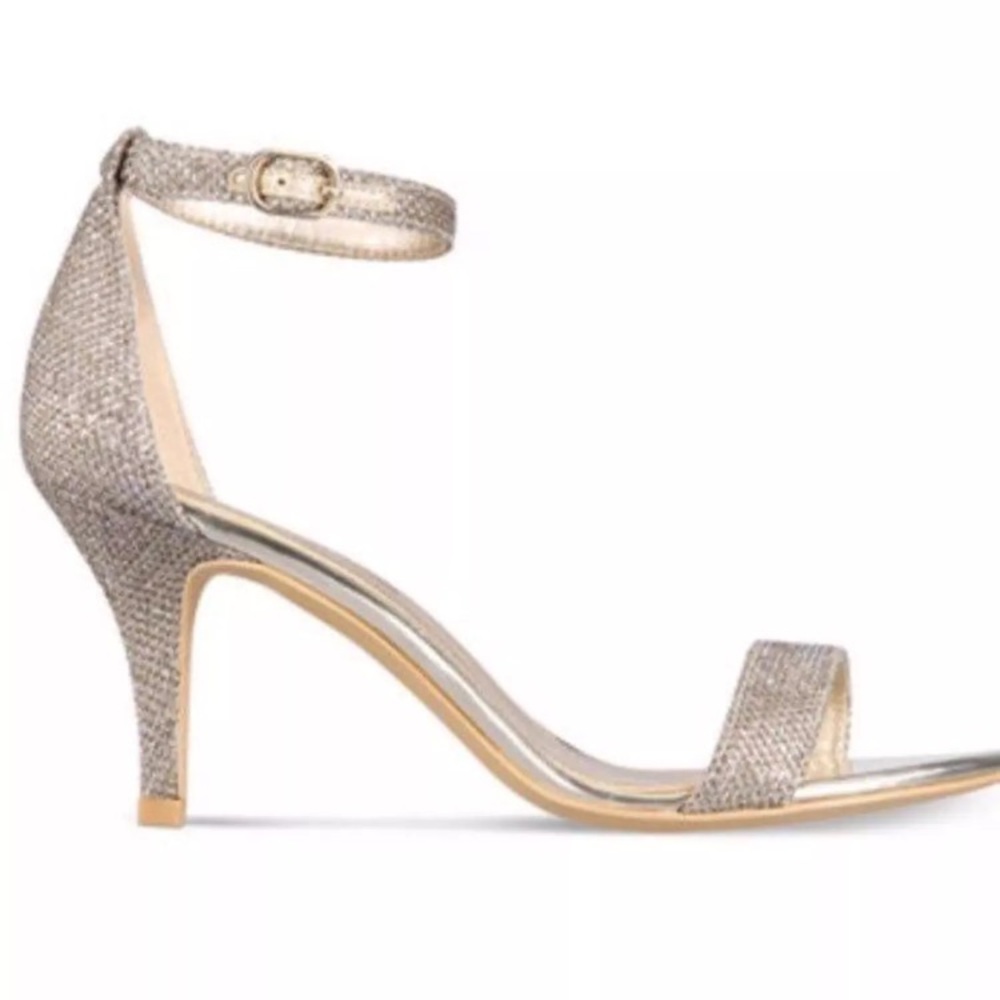 Bandolino Sparkly Silver Heels